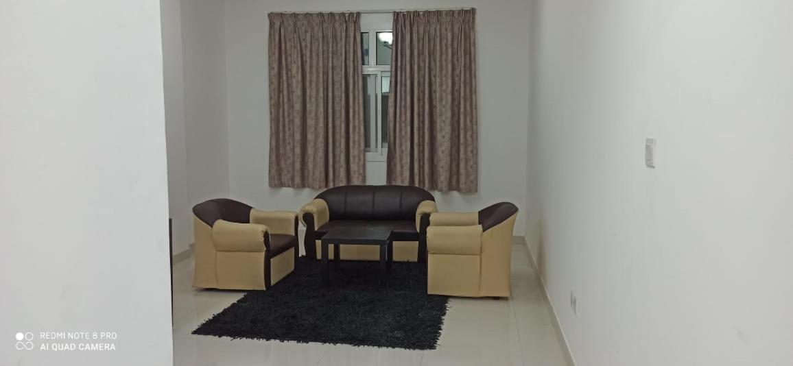 Furnished Studio Apartments For Rent In Dubai Exterior foto