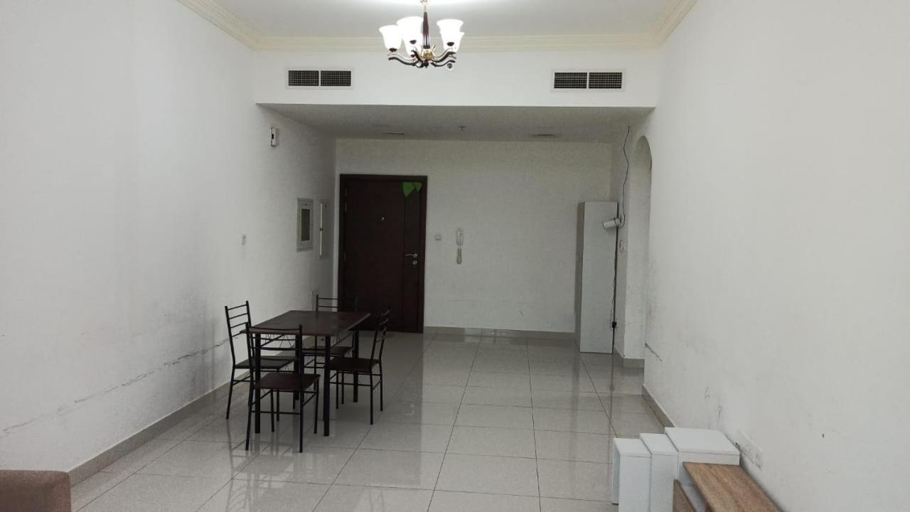 Furnished Studio Apartments For Rent In Dubai Exterior foto